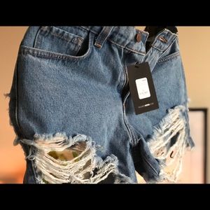 Denim distressed shorts